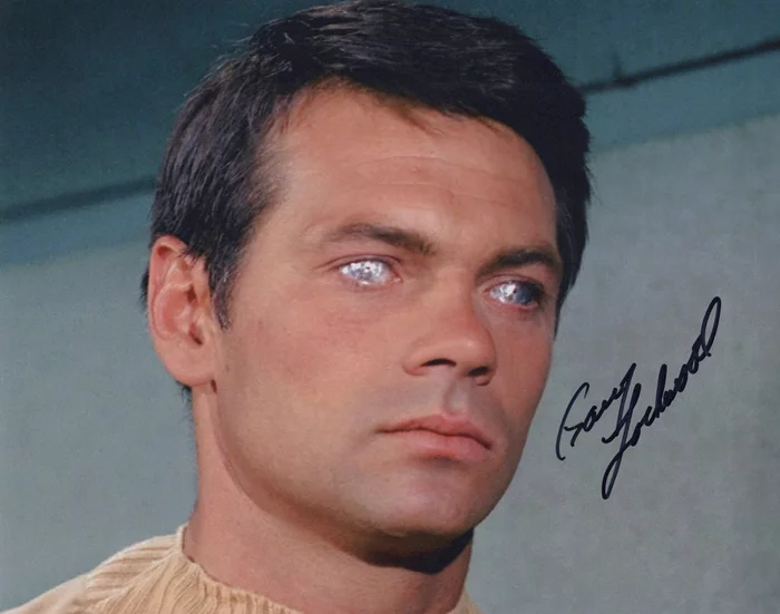 Gary Lockwood autograph