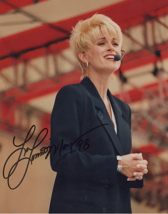 Lorrie Morgan autograph