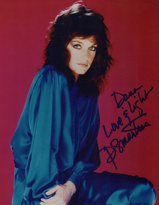 Pamela Sue Martin autograph