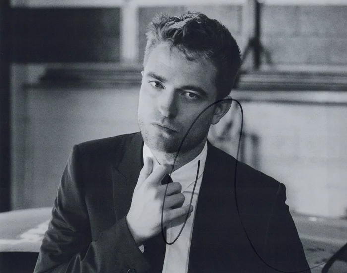 Robert Pattinson autograph