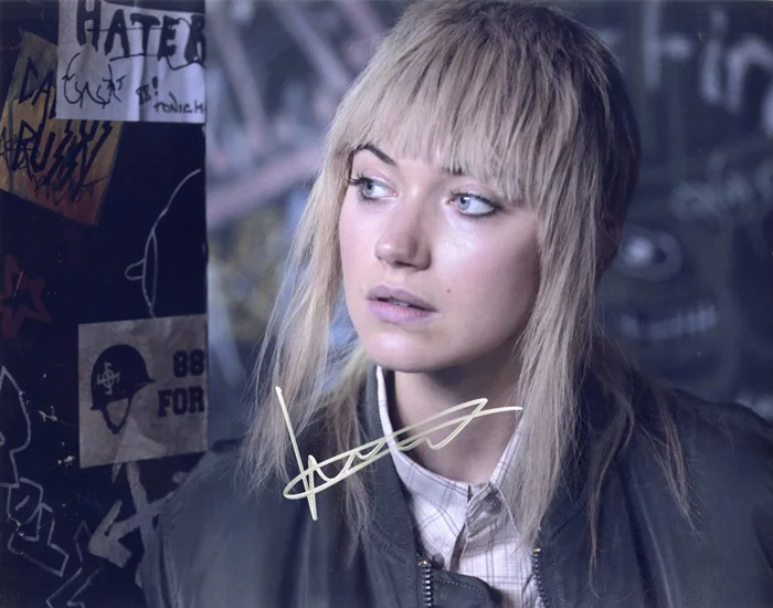 Imogen Poots autograph