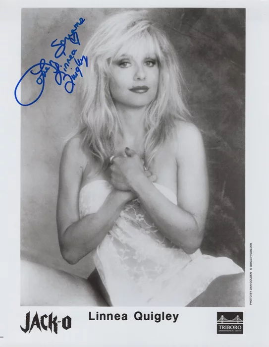 Linnea Quigley autograph
