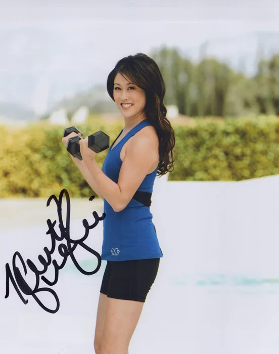 Kristi Yamaguchi autograph