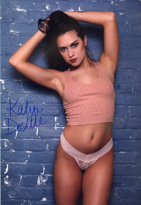Kalyn DeClue autograph