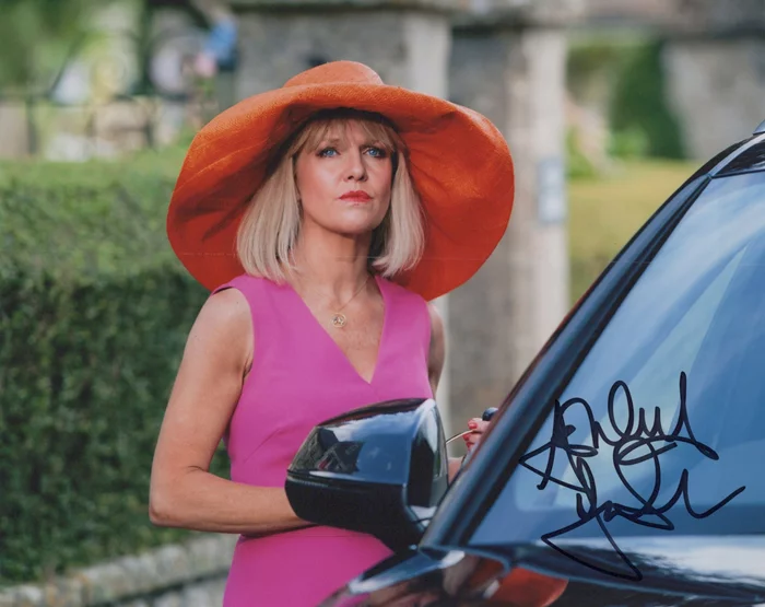 Ashley Jensen autograph