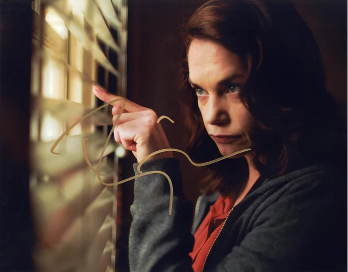 Ruth Wilson autograph