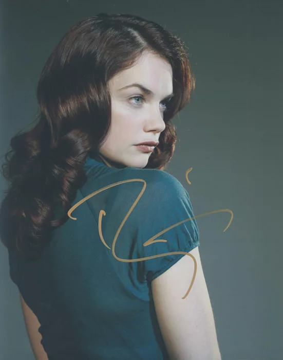 Ruth Wilson autograph
