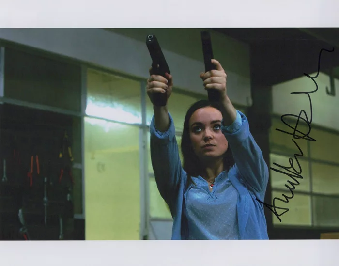Amalia Holm autograph