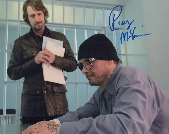 Ray McKinnon autograph