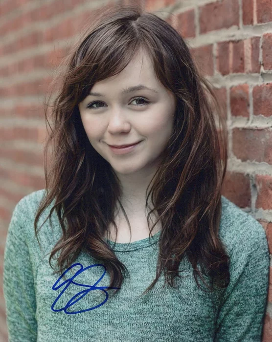Emily Skeggs autograph