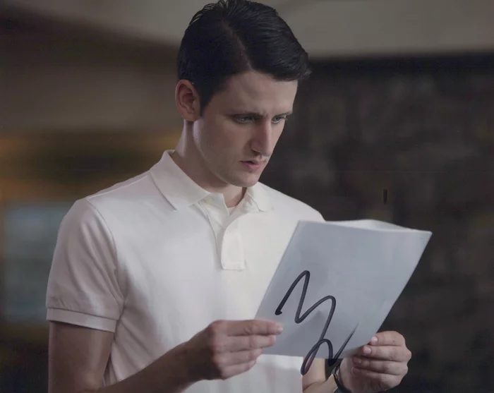 Zach Woods autograph