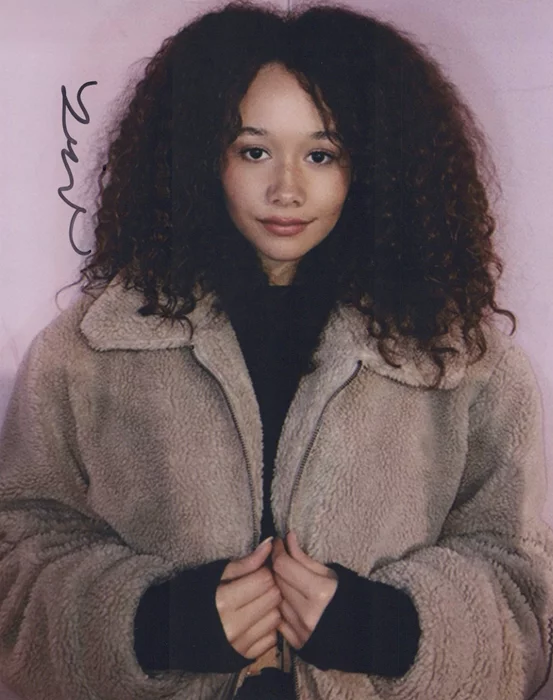 Talia Jackson autograph