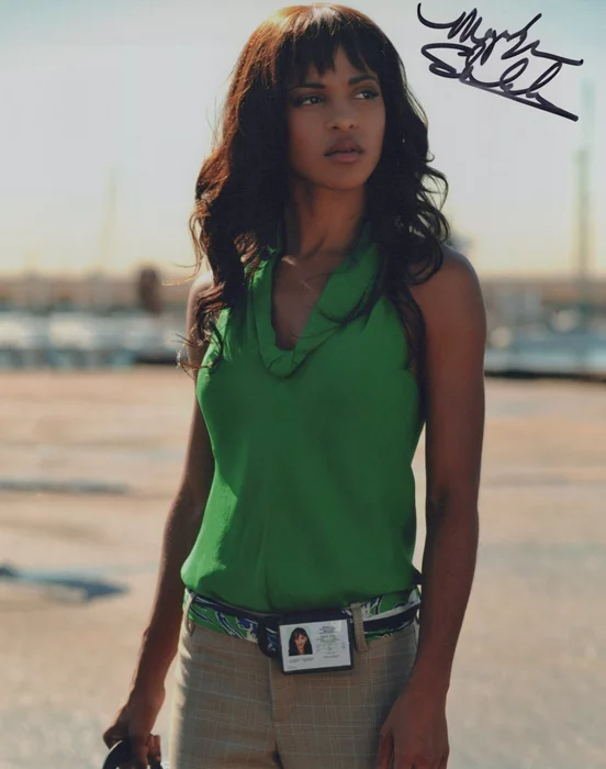 Megalyn Echikunwoke autograph