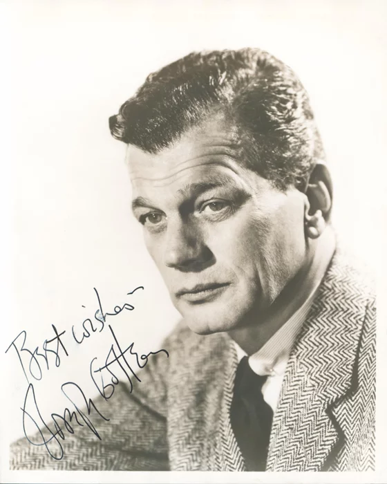 Joseph Cotten autograph
