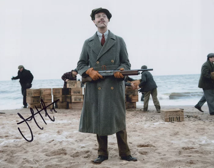 Jack Huston autograph