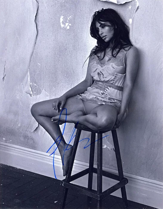 Kim Kardashian autograph