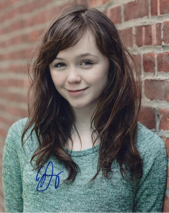 Emily Skeggs autograph