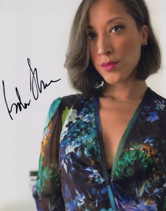 Robin Thede autograph
