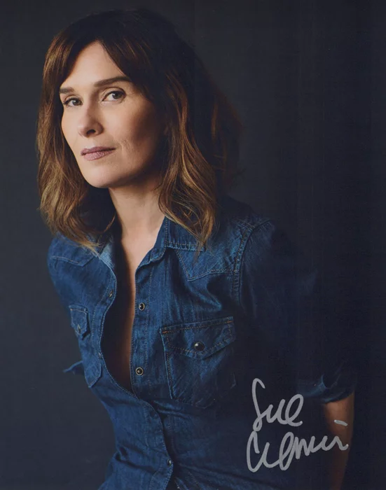 Sue Cremin autograph