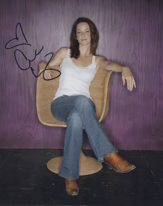 Annie Wersching autograph