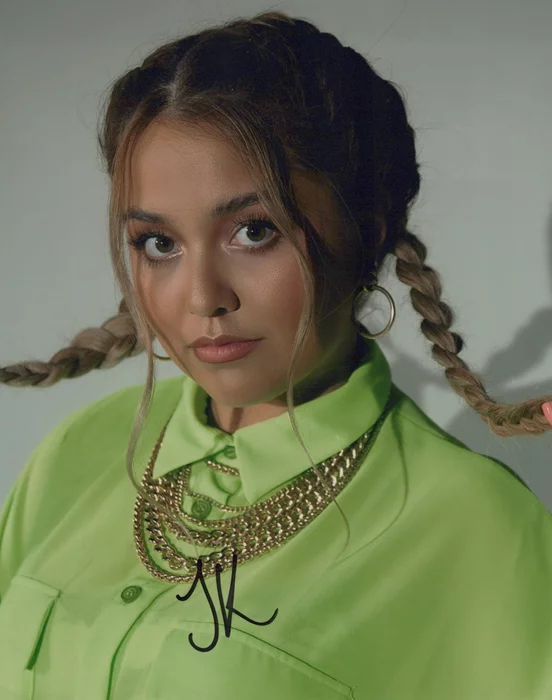 Tiana Kocher autograph