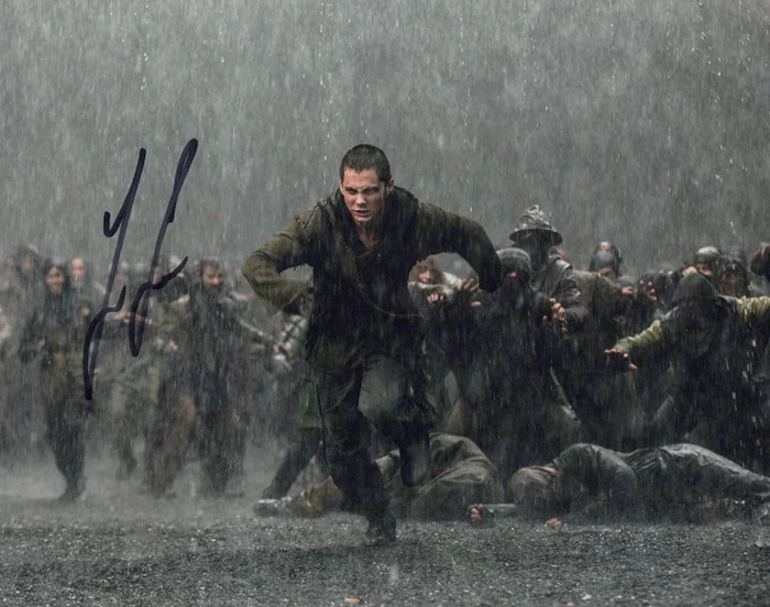 Logan Lerman autograph