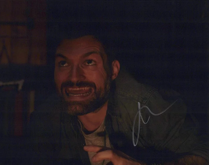 Josh Ruben autograph