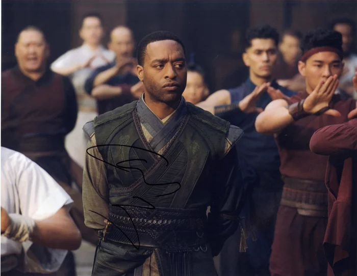 Chiwetel Ejiofor autograph