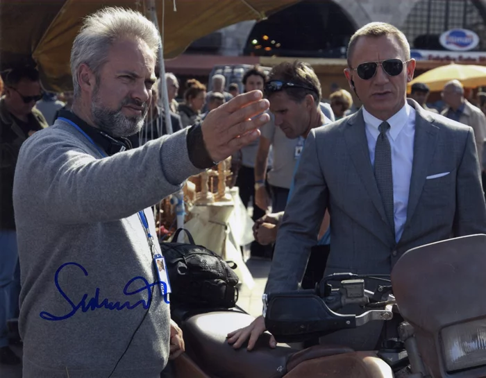 Sam Mendes autograph