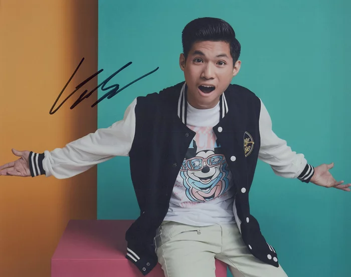 Gabe De Guzman autograph