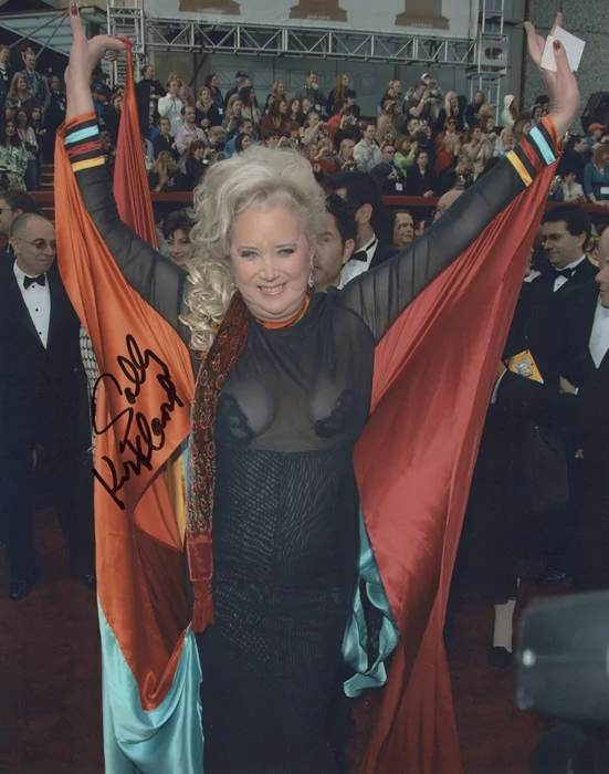 Sally Kirkland autograph