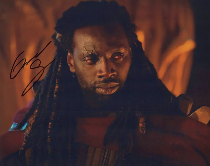 Omar Sy autograph