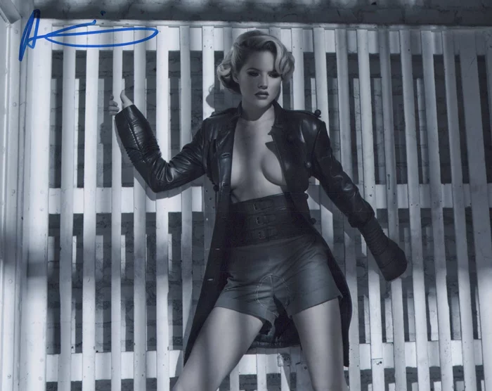 Ashley Mattingly autograph