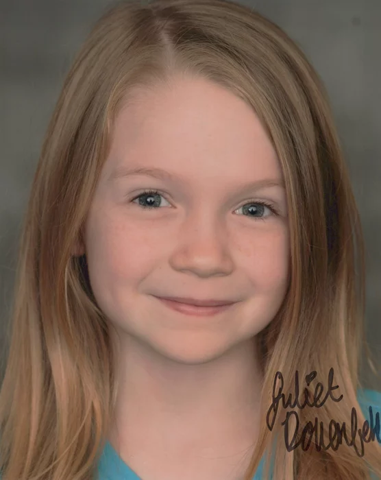 Juliet Donenfeld autograph