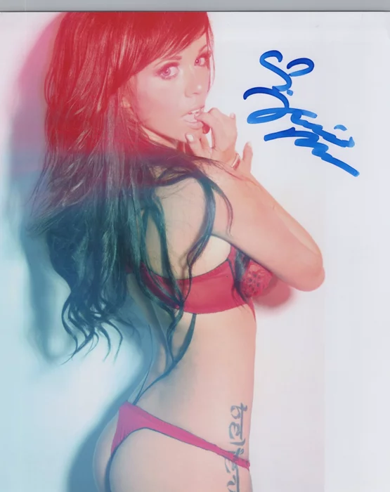 Valerie Mason autograph