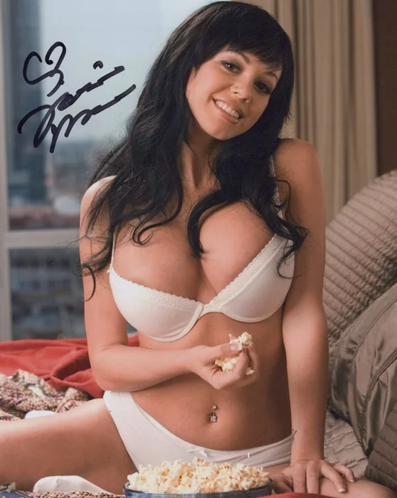 Valerie Mason autograph