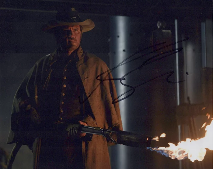 Josh Brolin autograph