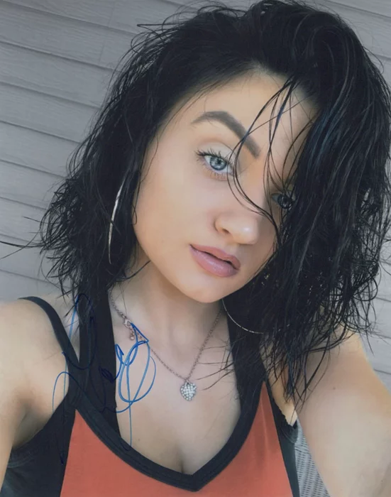 Laci Mercede autograph