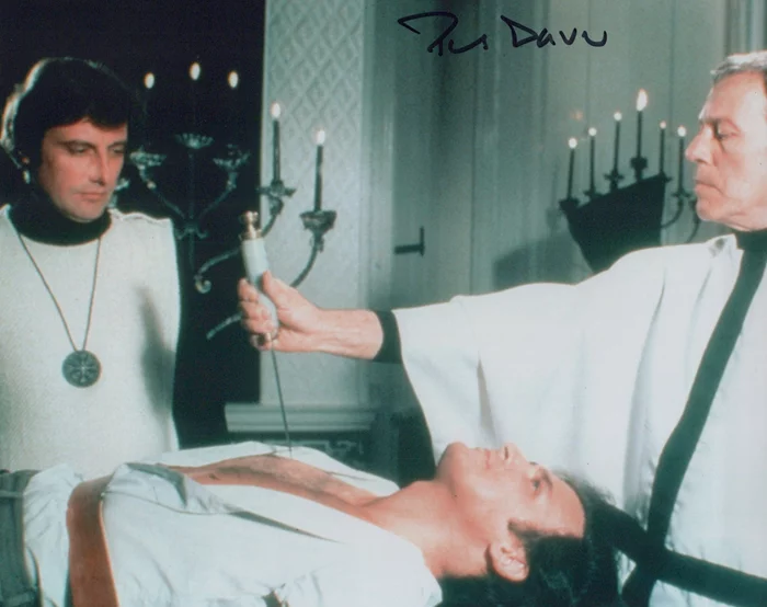 Paul Darrow autograph