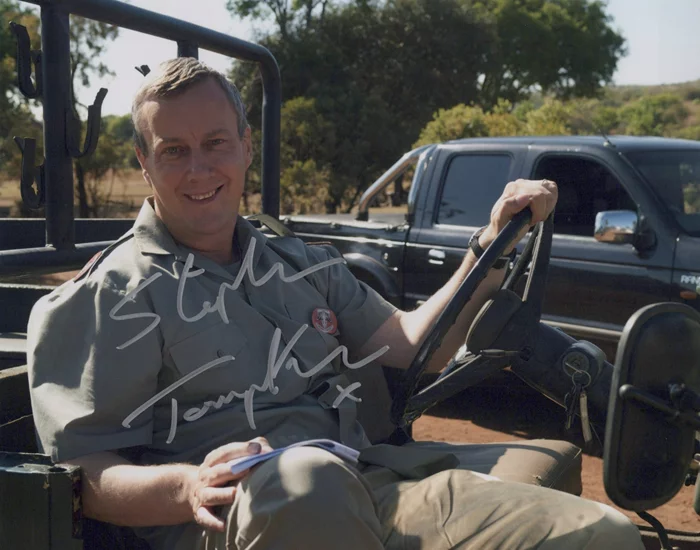 Stephen Tompkinson autograph