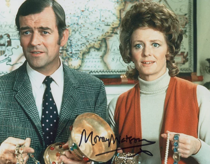 Moray Watson autograph