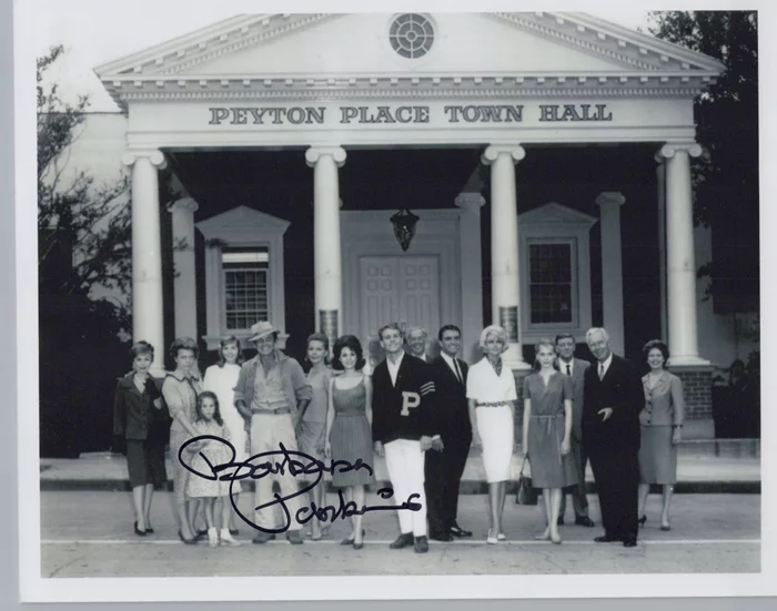 Barbara Parkins autograph