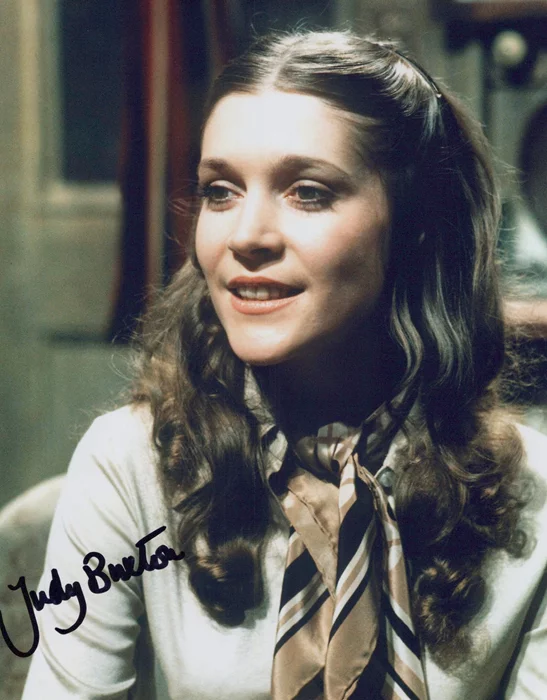 Judy Buxton autograph