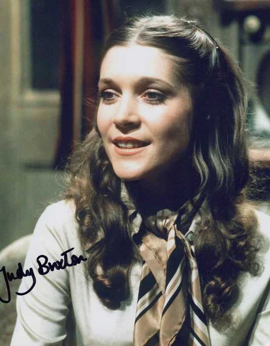 Judy Buxton autograph