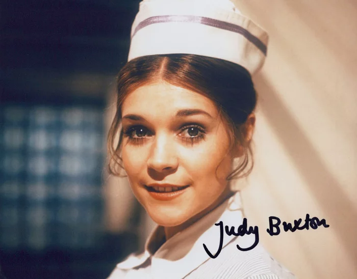 Judy Buxton autograph