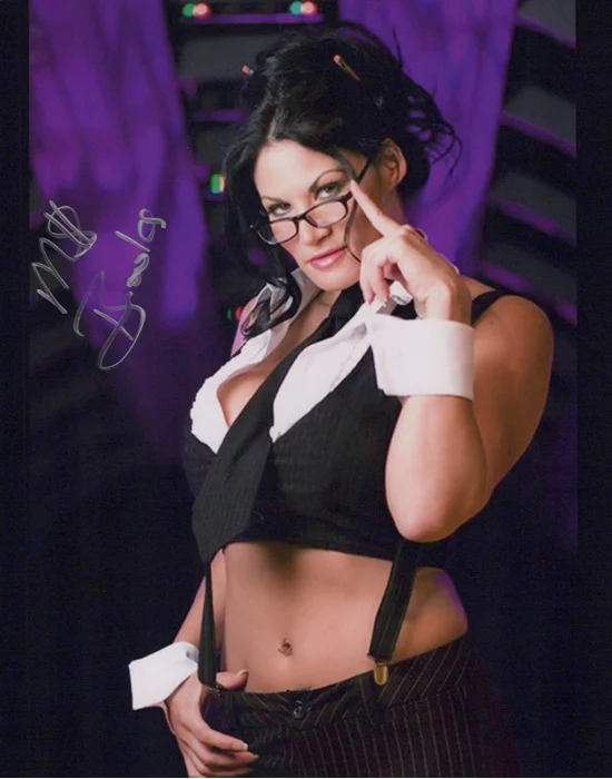 Traci Brooks autograph