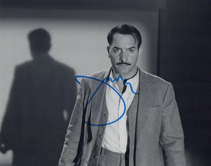 Jean Dujardin autograph