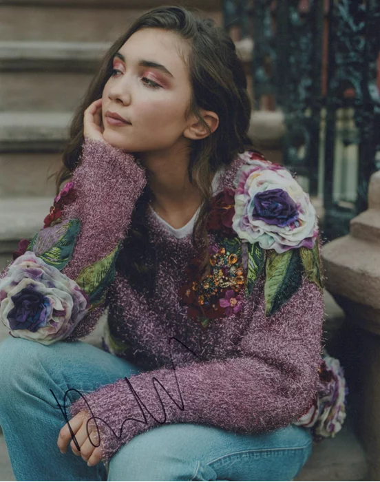 Rowan Blanchard autograph