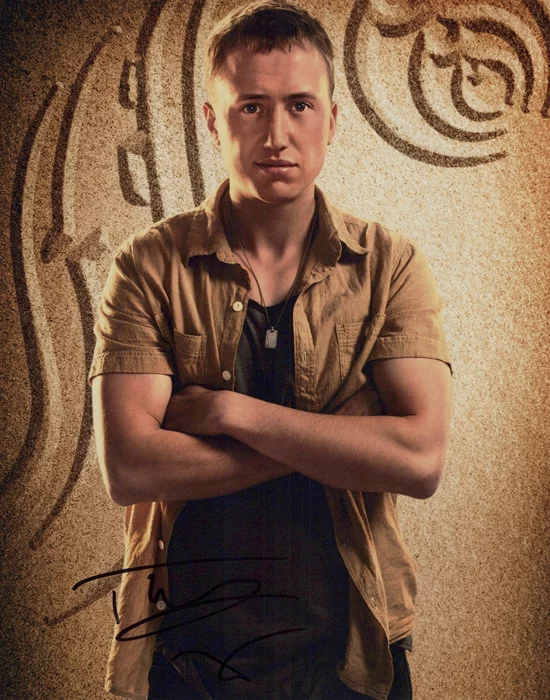 Theo Barklem-Biggs autograph