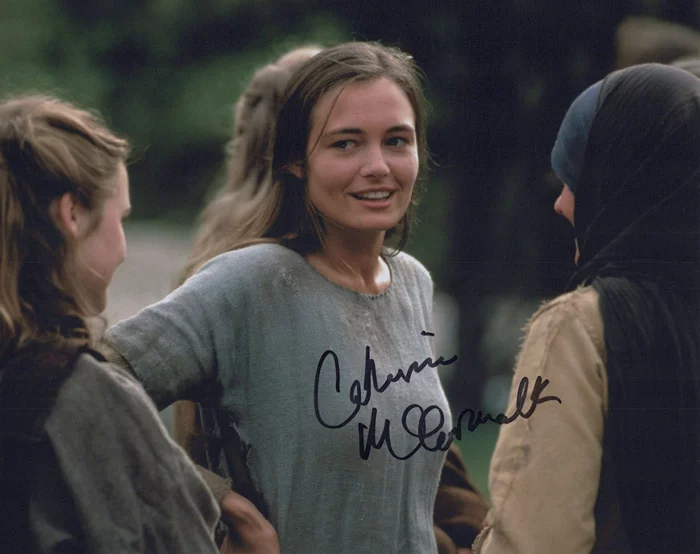 Catherine McCormack autograph